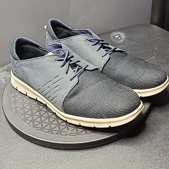 Timberland Shoes Size 9 - Picture 3 of 13